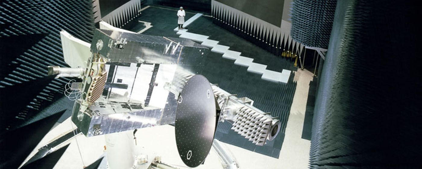  Airbus Defense and Space: 运用Engineering Base 设计卫星控制系统